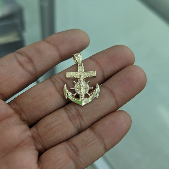10kt Real Gold Anchor Pendant